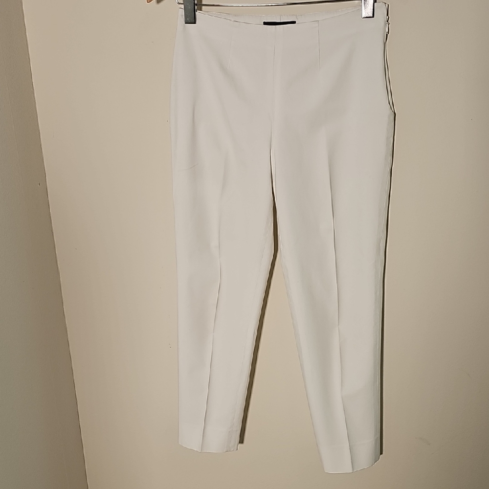 Piazza Sempione White Straight Leg Ankel Pants. Made In Italy. Size 2. Side Zipp